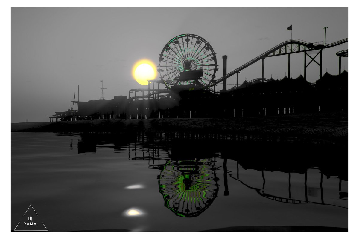 NPC2186's tweet photo. •Mirrored Del Perro Pier
#Yama山
#DelPerro #Pier #Mirrored #LosSantos #FerrisWheel #Beach #Sea #Landscape #Gray #ColorIsolation #Green #BW #Sunset #PacificWheel #Poster
#VirtualPhotography #Photography #VPSAT #GrandTheftAutoV #GTAV #GTAOnline #RockstarGames https://t.co/XnfO0PspIT