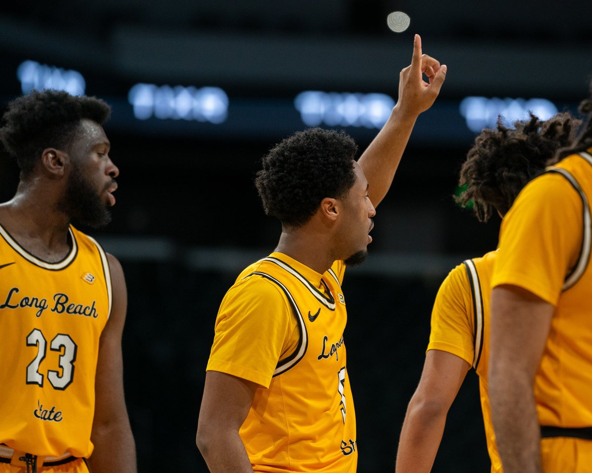 Long Beach State Men's Basketball tweet media