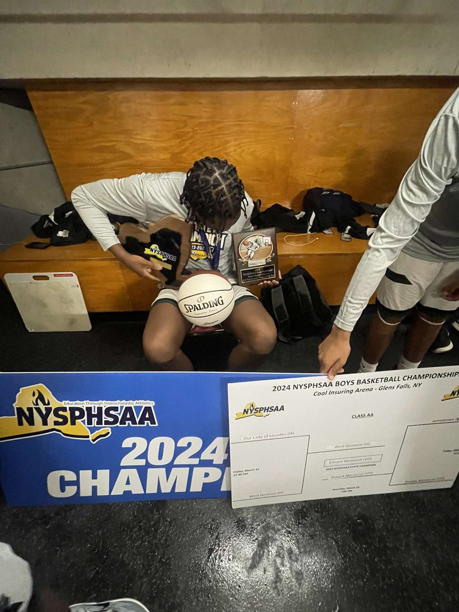 obliss___'s tweet image. Some of the best years of my life, went out a State Champ @ClubElmont @ElmontLawmen @elmontathletics