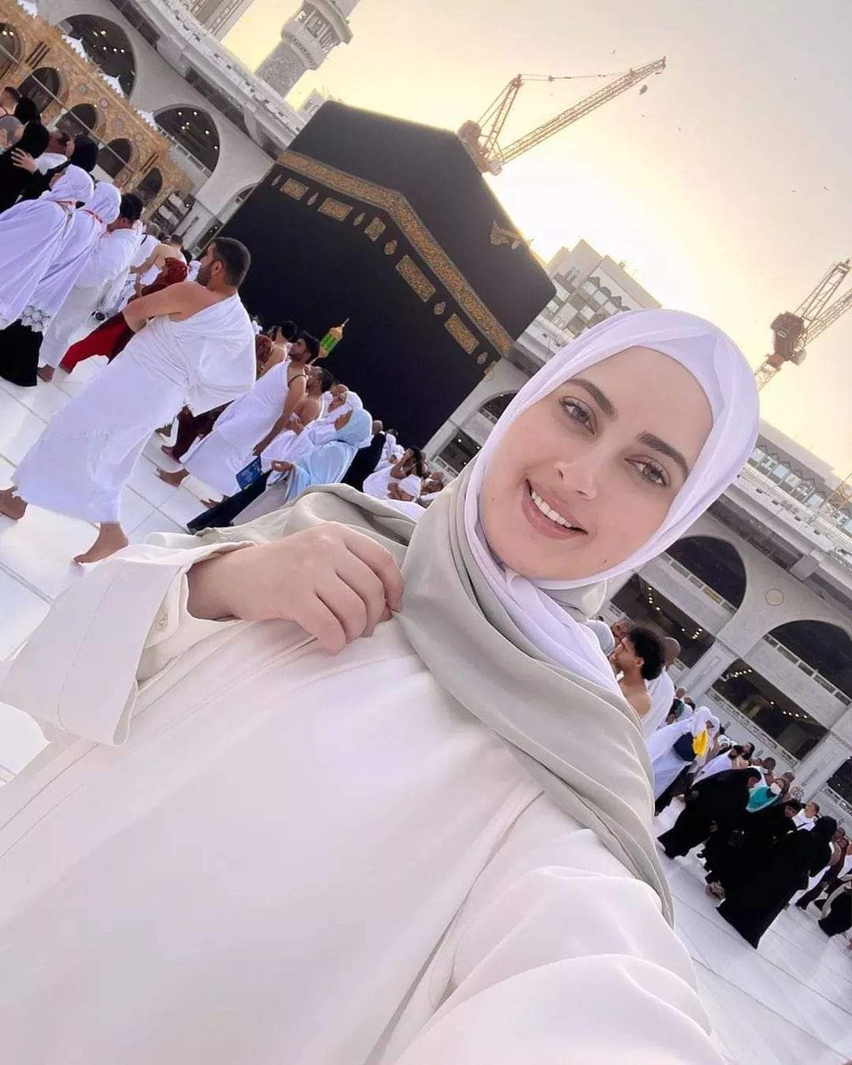 পর্দা করলে মেয়েদের কেমন লাগে।