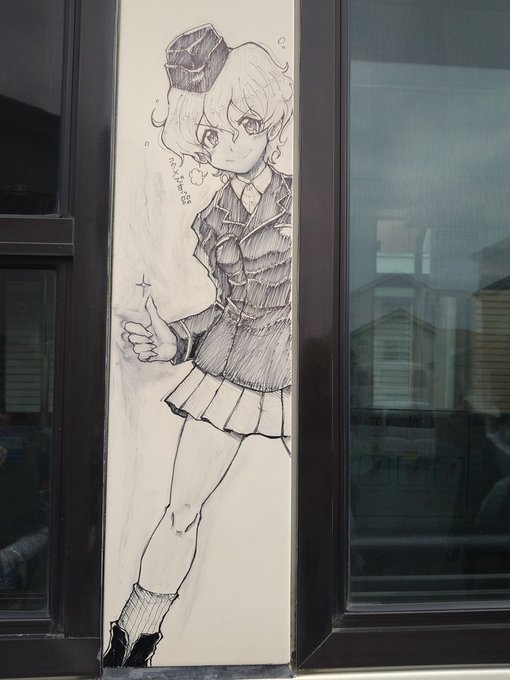 #海楽フェスタ #らくがきバス
バタバタしてたけどガマンできず来ちゃいましたw
うぅ…消しゴムカスがこびりついて取れない〜 