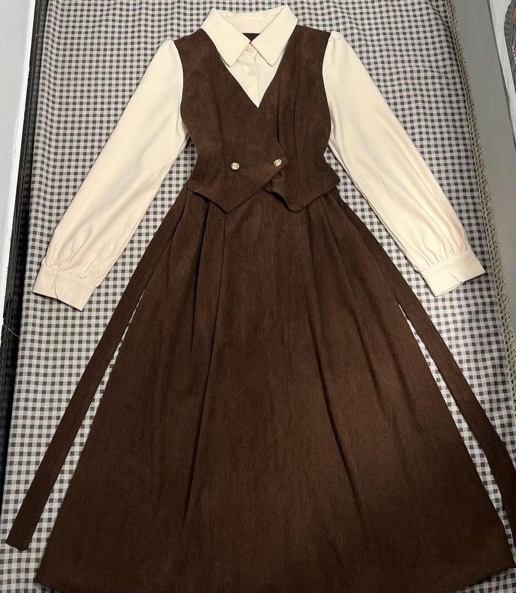 berburushopee's tweet photo. MAU SPILL OUTFIT KIYOWO INI, modelnya tuh cantik banget😭💖

bisa jadi referensi outfit bukber atau hangout bareng bestie🫶🏻 https://t.co/IeeVradBHp