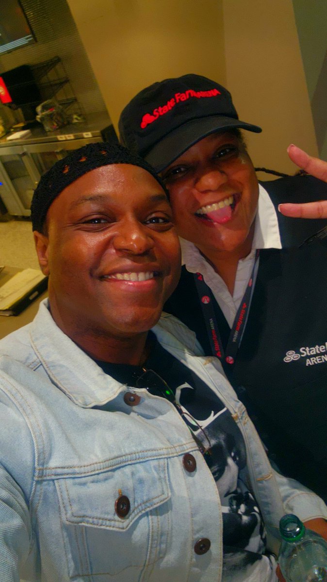 KenyaTST's tweet image. #Recap
Let the laughs begin!
We Them One&apos;s Comedy Tour invades Atlanta w/ #MikeEpps #DeRayDavis #DCYoungFly #LilDuval #ChicoBean #KarlousMiller #MojoBrookzz &amp;amp; #MoneyBagMafia
📍@StateFarmArena 
#TheCandyShop #Outside #Atlanta #WeThemOnesComedyTour
@bmnshows