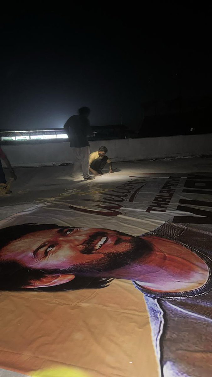 VijayFansTrends's tweet photo. God’s own country Kerala is getting ready to welcome their adopted son Thalapathy @actorvijay after 14 long years 🔥🔥 

#TheGreatestOfAllTime https://t.co/jyUstNubHi