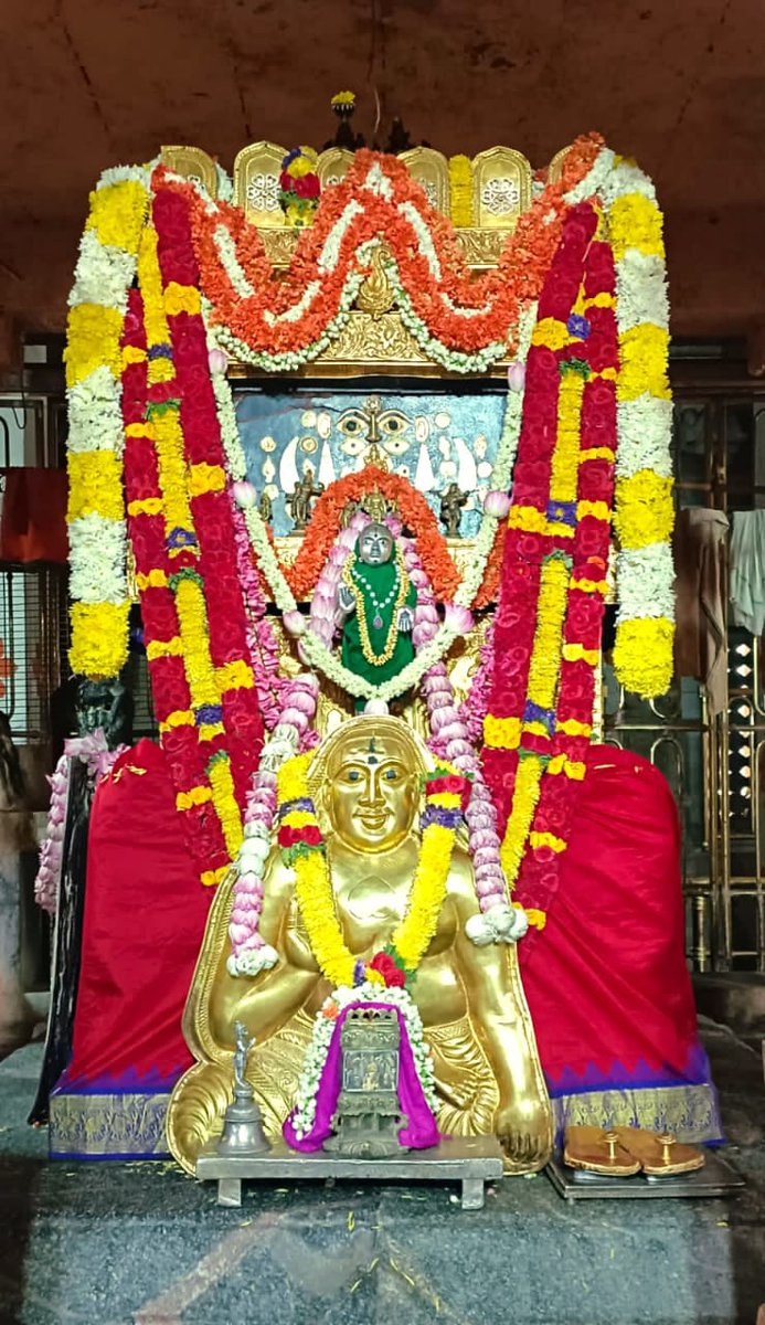 GirishArvind1's tweet photo. 17-03-2024
ಶ್ರೀ ರಾಘವೇಂದ್ರತೀರ್ಥರು ದರ್ಶನ
@narendramodi @Jaggesh2  @MadhvaHistory @rambunctiousrk @Naraprasanvital  @manasaau @boringTinTin   @Vachaspathy91 @KulkarniKH @MoolaNakshatra @HariniRayasam @kanthapalli @Maddy13590  @sranjitha05 @Mukeshs1818 https://t.co/BACKBLkwwY