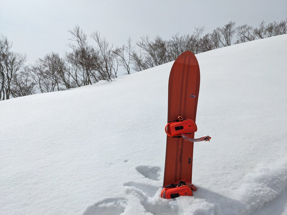 KitakamiView's tweet image. 体験会は発見がいっぱい
初めてはいつでも楽しい

雪質はすっかり春モード
WAX選びは慎重に

#snowscoot #gentem #fishtail #swallowtail #japow #geto