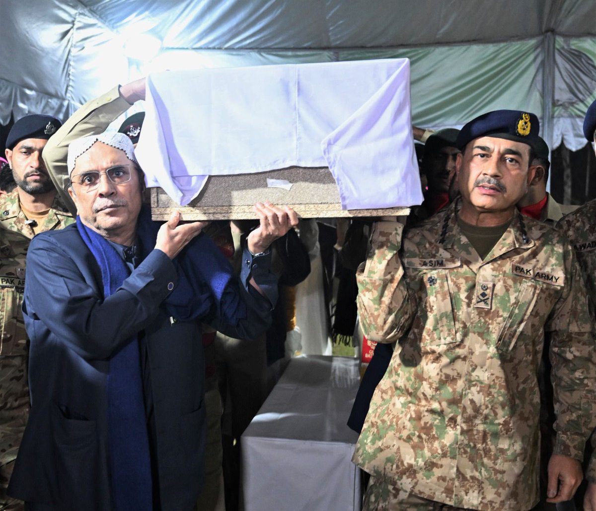 PakistanFauj's tweet photo. #ISPR
President of #Pakistan Asif Ali Zardari, General Sahir Shamshad Mirza CJCSC, General Syed Asim Munir #COAS, Lieutenant General Nadeem Anjum #DGISI attend Funeral prayers of Lieutenant Colonel Syed Kashif Ali Shaheed and Captain Muhammad Ahmed Badar Shaheed who embraced martyrdom  in Mir Ali, North Waziristan District. The funeral prayers were offered at Chaklala Garrison Rawalpindi

Foreign Minister, Interior Minister, Senior serving Military and Civil Officers, relatives of Shuhada and locals of the area attended the funeral prayers

“Pakistan Army has consistently upheld the ideals of Faith, Unity and Discipline.  Army has always endeavoured to set higher benchmarks of professionalism and loyalty in its unrelenting fight against terrorism”. President reiterated