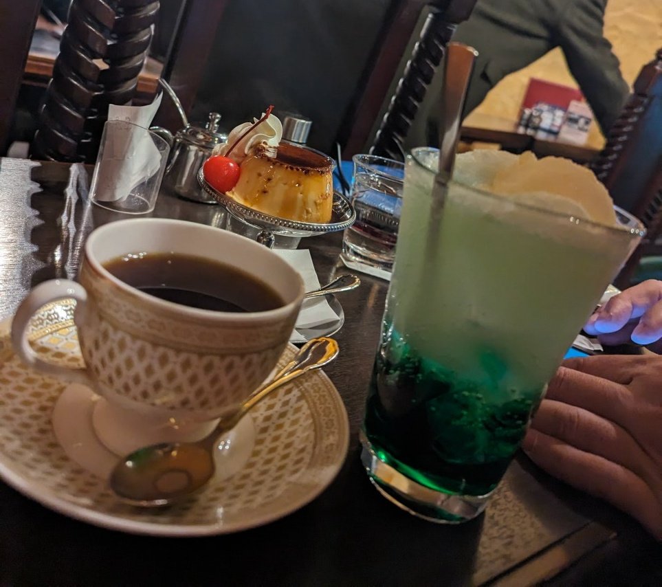 umino2018's tweet photo. 喫茶店て感じ https://t.co/rZuXQKvOaL