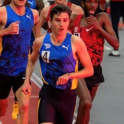 🇬🇧 Patrick Dever smashes his 10,000m PB of 27:23.88 with 27:08.81 at The Ten in California. The Preston Harrier goes No.2 on the UK all-time rankings behind Mo Farah's nat.record 26:46.57. Great race for Brits as Charlie Hicks (27:33.58) and Jack Rowe (27:54.55) also run PBs.