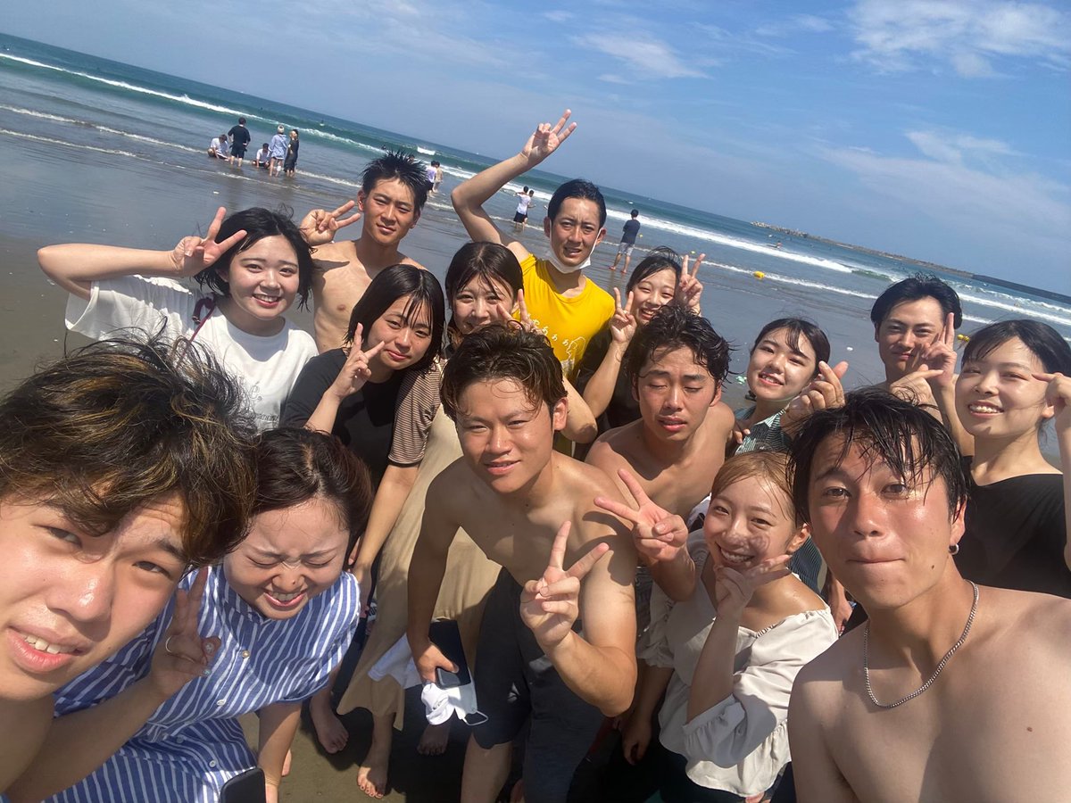 次は8月です！毎年夏にはみんなで江戸川花火大会へ🎆♥️最近はコロナの関係で開催できていませんでしたが今年は復活させちゃいます！！次はペガサス最長であり最高の夏合宿！🌞🍉🏝夏合宿に行かないなんて選択肢はないってほどとっても充実した合宿❤️‍🔥夏にやりたいこと全部！ペガサスでやっちゃおう！♥️