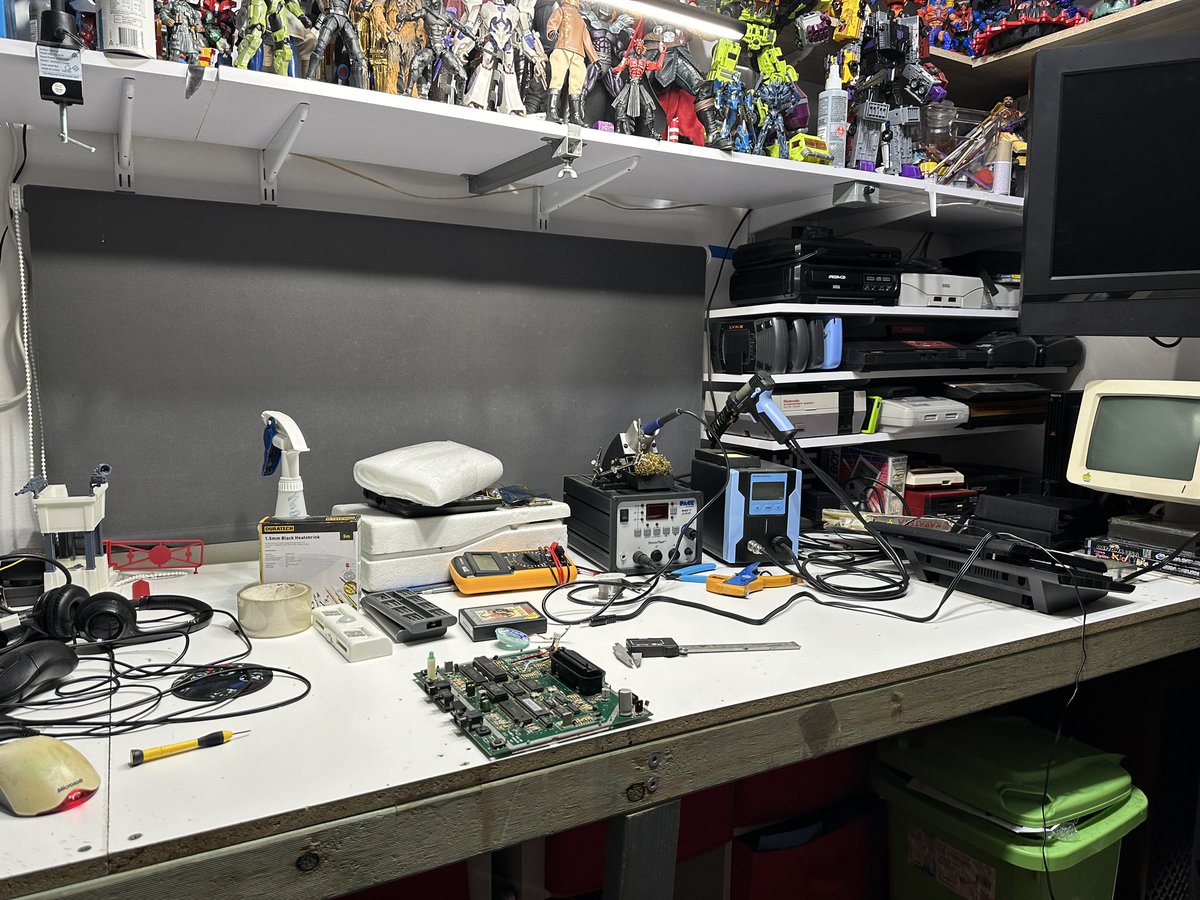 Mr Lurch tweet media