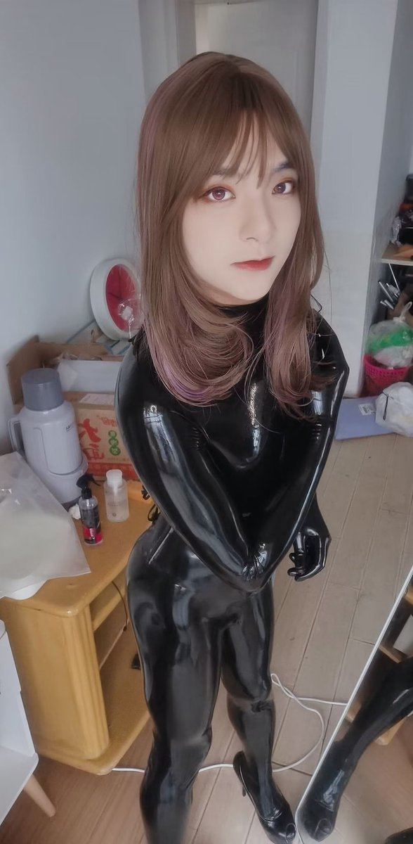 來一個側面 #膠衣  #latex