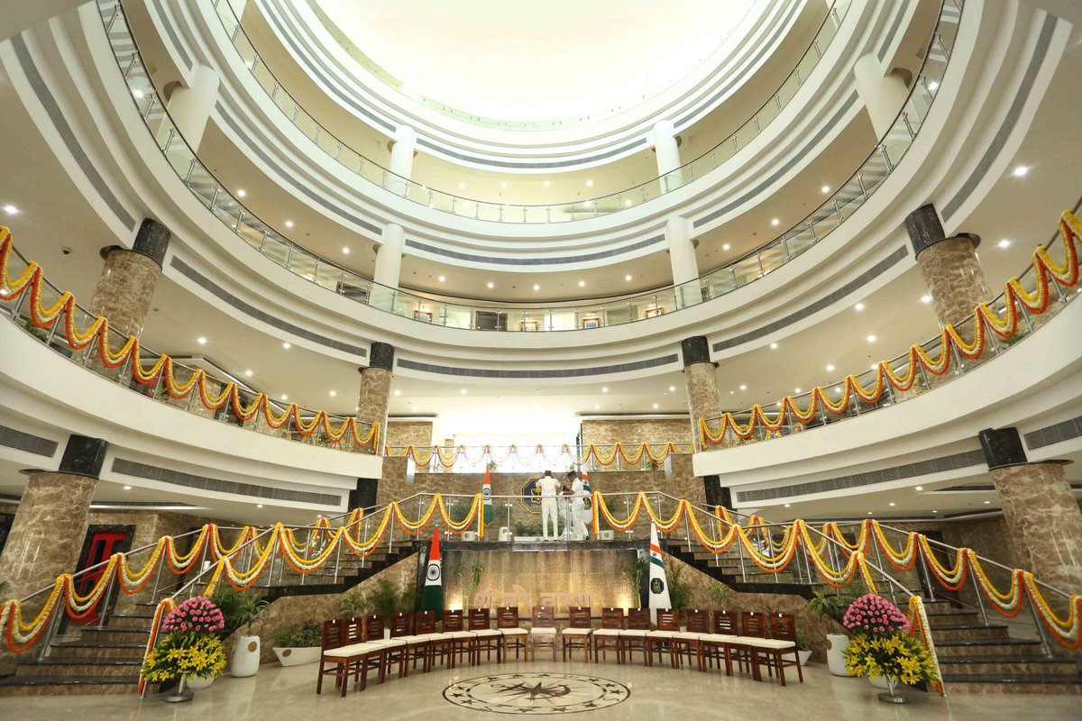 theupindex's tweet photo. Indian Navy got it’s headquarters 77 years after independence!

📍Nausena Bhawan, New Delhi

Inaugurated by RM Rajnath Singh on 15 March.

Earlier Navy used to operate from 13 different offices. https://t.co/My6YEfBwJd