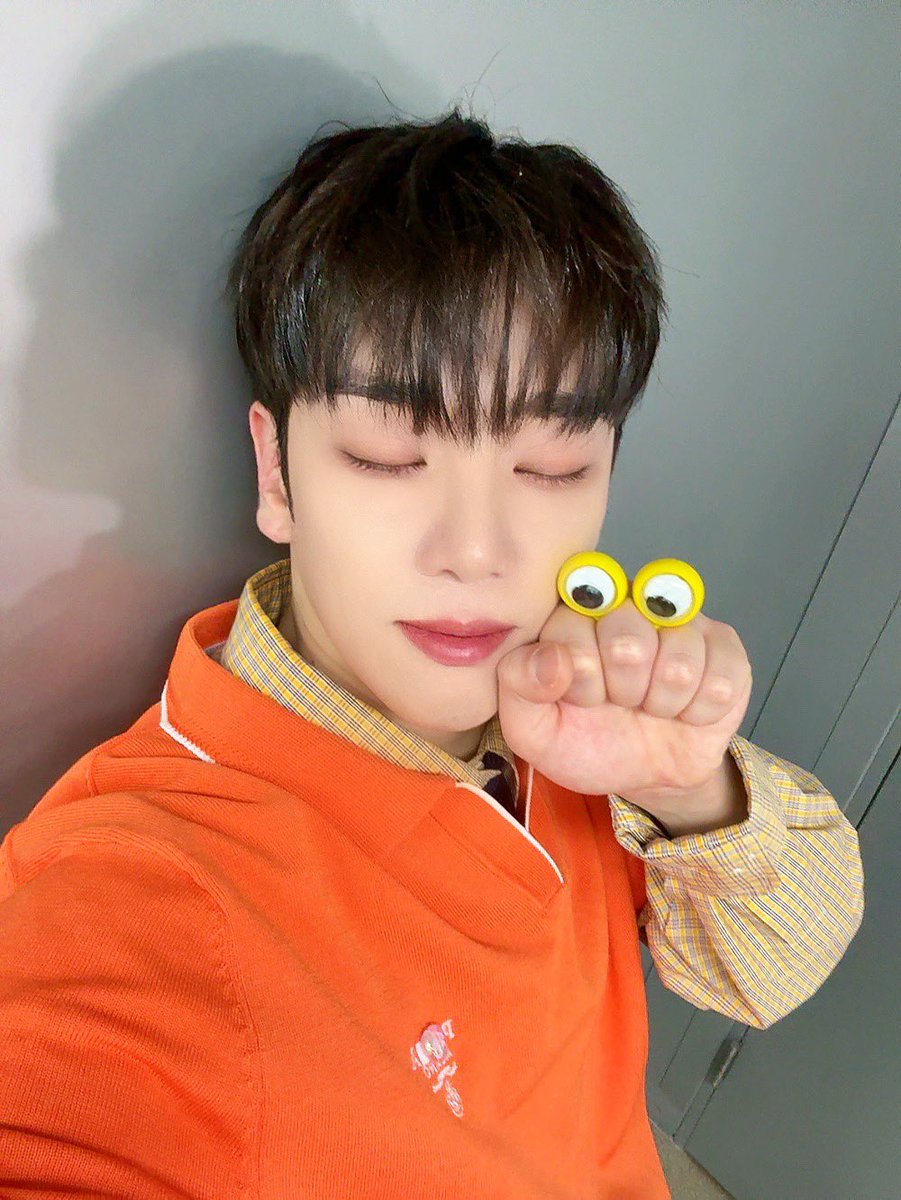 official_ACE7's tweet photo. [📢]

에버라인 더현대 서울
프로모션 마지막 날🥲🥲

예쁘고 귀엽고 아름다운
에이스가 가득한 

📍더현대 서울 에버라인 3F

초이스 여러분의 많은
방문 부탁드립니다🥰🥰

#ACE #에이스 
#MyGirl #MyChoice 
#에이스마이걸 #ACEMyGirl https://t.co/h0gmqhSy9j