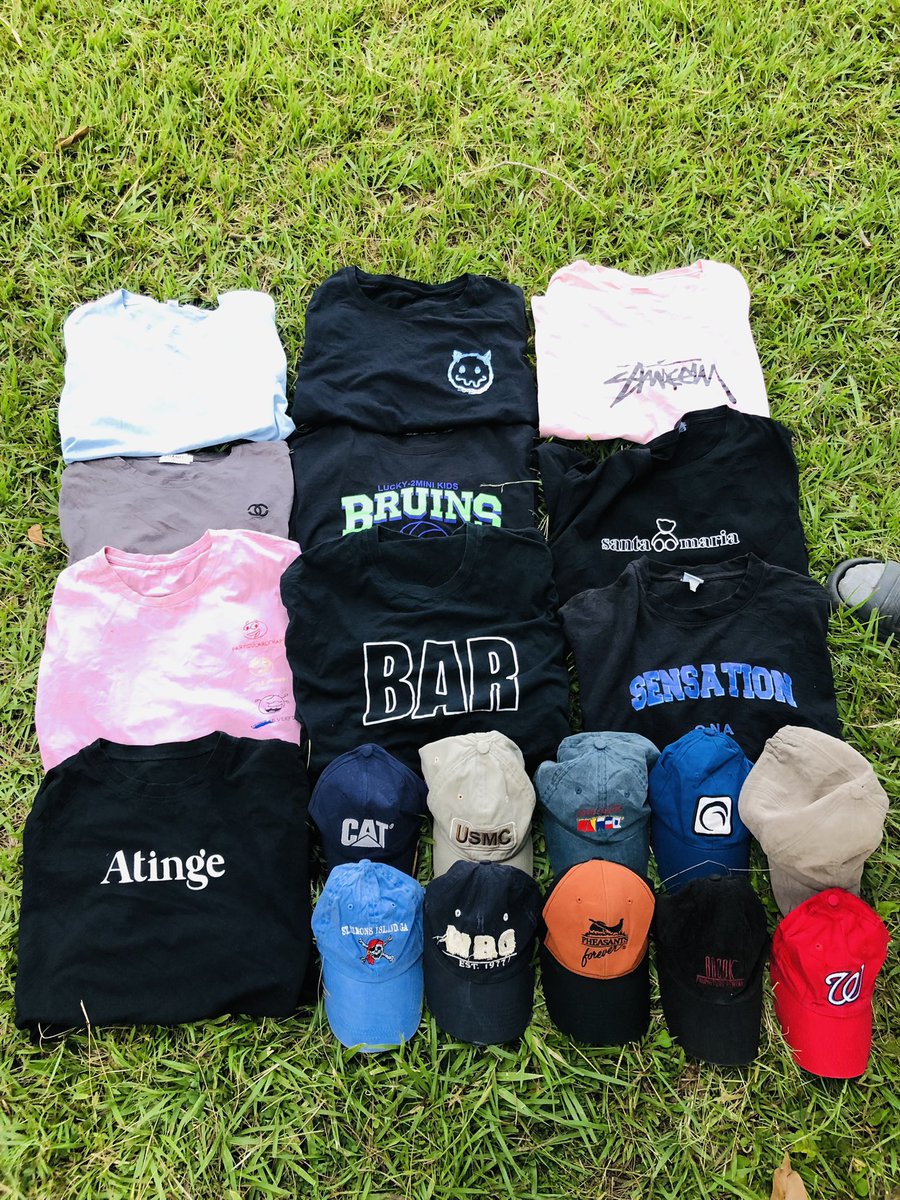 If you like comfortable clothes like T-SHIRTS, SWEATPANTS AND CAPS, text me on 0977600364 to view what items I’ll be selling at a particular time. I’m in UNZA, I also deliver at a fee upon agreement on purchase and supply conditions. Kindly retweet🥹‼️