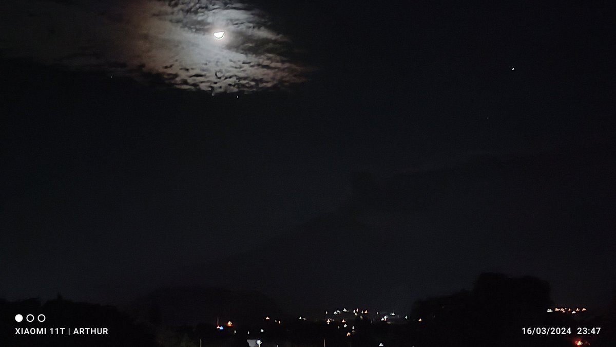 JCarlos_Valerio's tweet photo. 🌋El #volcán #Popocatépetl esta noche en #Atlixco, #Puebla.

📷: @arturo_zf https://t.co/R26h3hF6wR