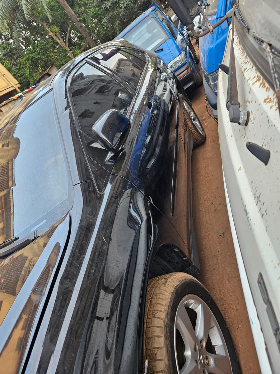 frankosagie4's tweet photo. Fresh from boat π₯οΈ Lexus RX330
.
.
.
.
#toyota
#lexus
#naijacars
#cars
#usaπΊπΈ
#usacars
#fandjautos #justingroup
#justinautosng
#rx330 https://t.co/hAdpN0xqOi