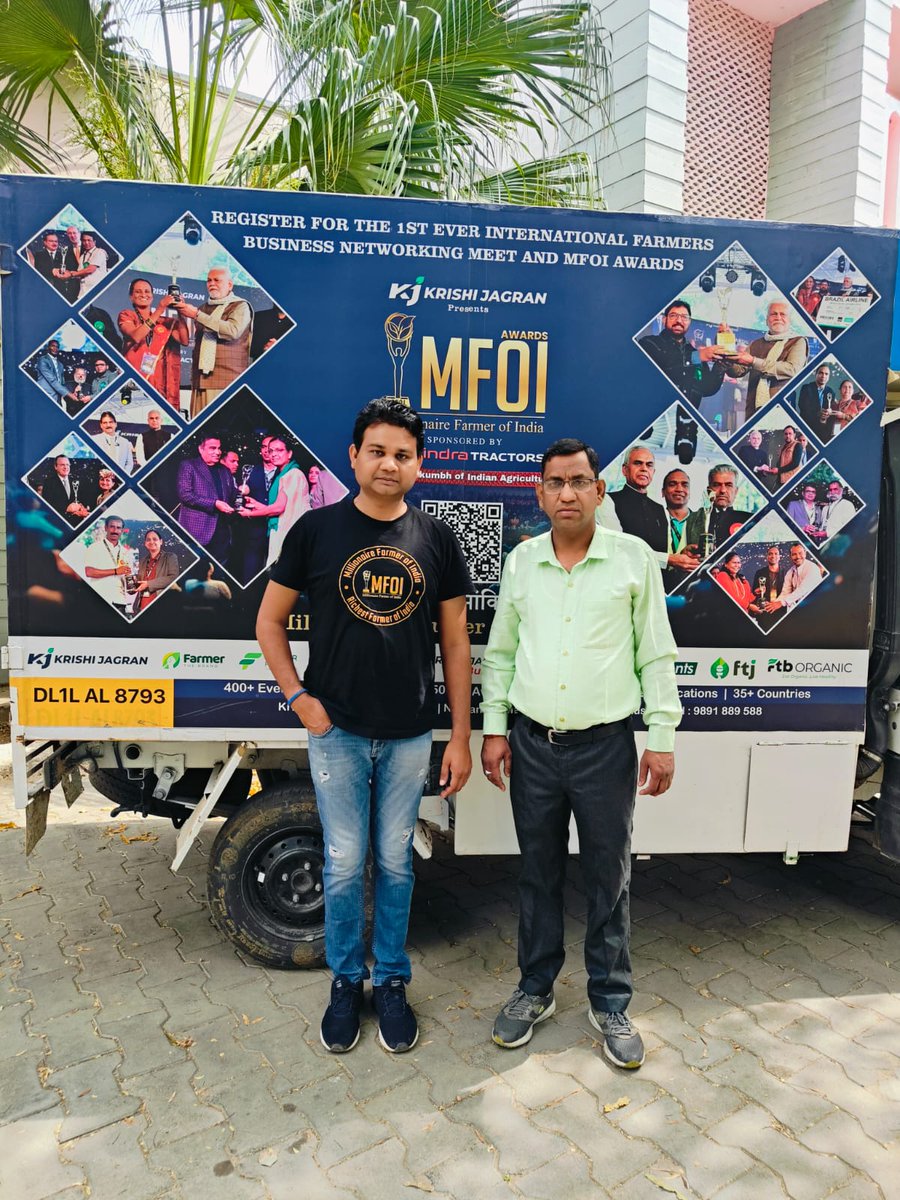 kjkrishimedia's tweet photo. Today, Krishi Jagran's MFOI team had the privilege of meeting with Mr. Rajendra Swami, Head of Krishi Vigyan Kendra in Bhilwara, Rajasthan.
#KrishiJagran #MFOI #KisanBharatYatra #VVIFKisanBharatYatra #Rajasthan #RoadShow #ajmer https://t.co/gFiJlalTrI