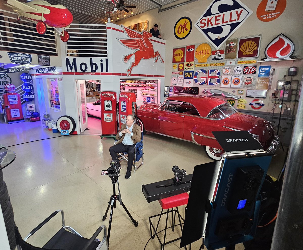 PixelworldTv's tweet photo. A few BTS pics of CEO Chris Davenport @AP4Less shooting a big investors video for his company $FLES @AutoParts4_less.  If you know a CEO or company that could benefit from our services, send them our way. https://t.co/PjUcF8EWeO