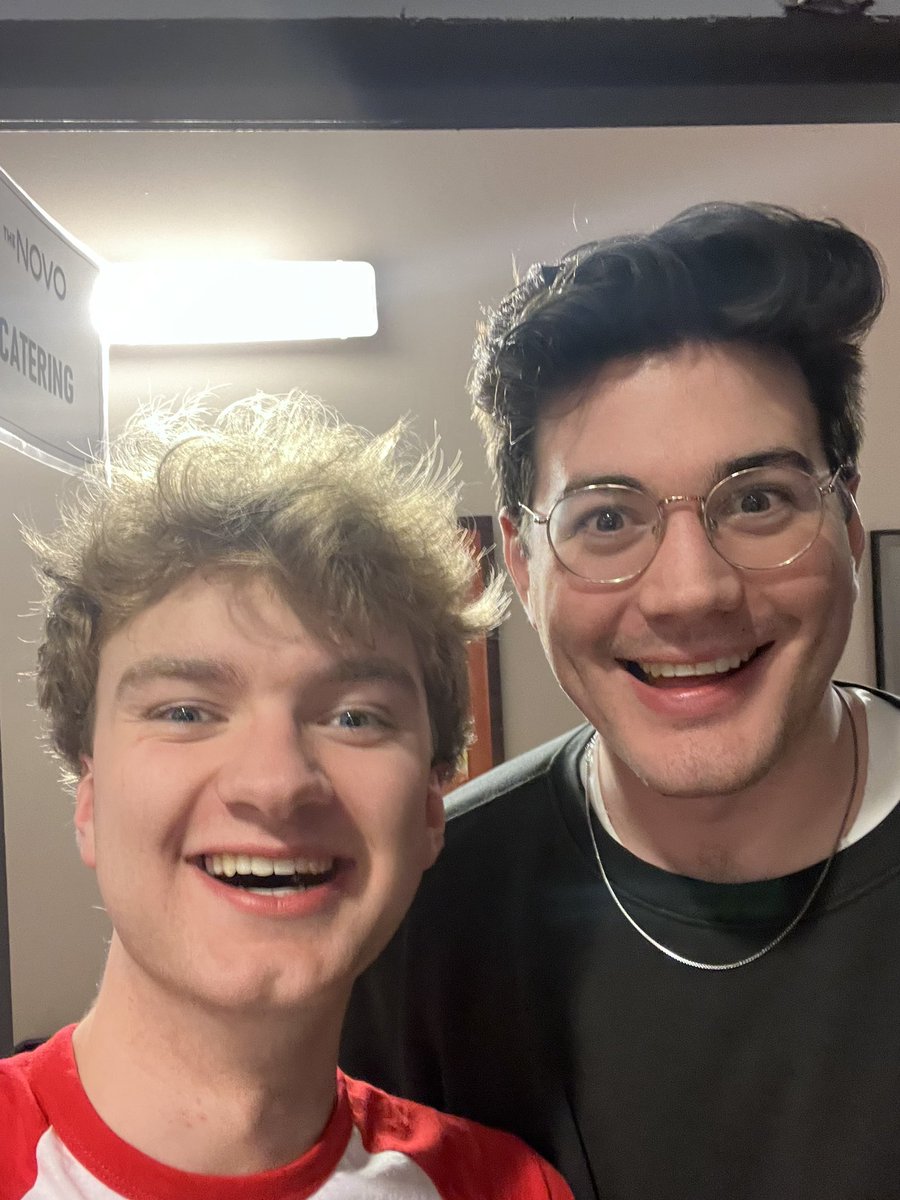 TommyInnit tweet media