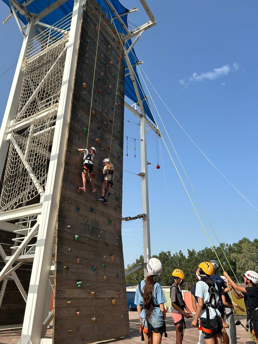 DC Lower School tweet media