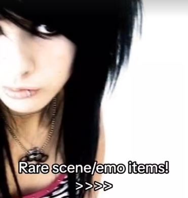 XxSSlaughterxX's tweet photo. Ok a little bit late but just as promised, here is a list of scene/emo clothes that were common in the 00s and/or are hard to find now. https://t.co/GASHVRolLC