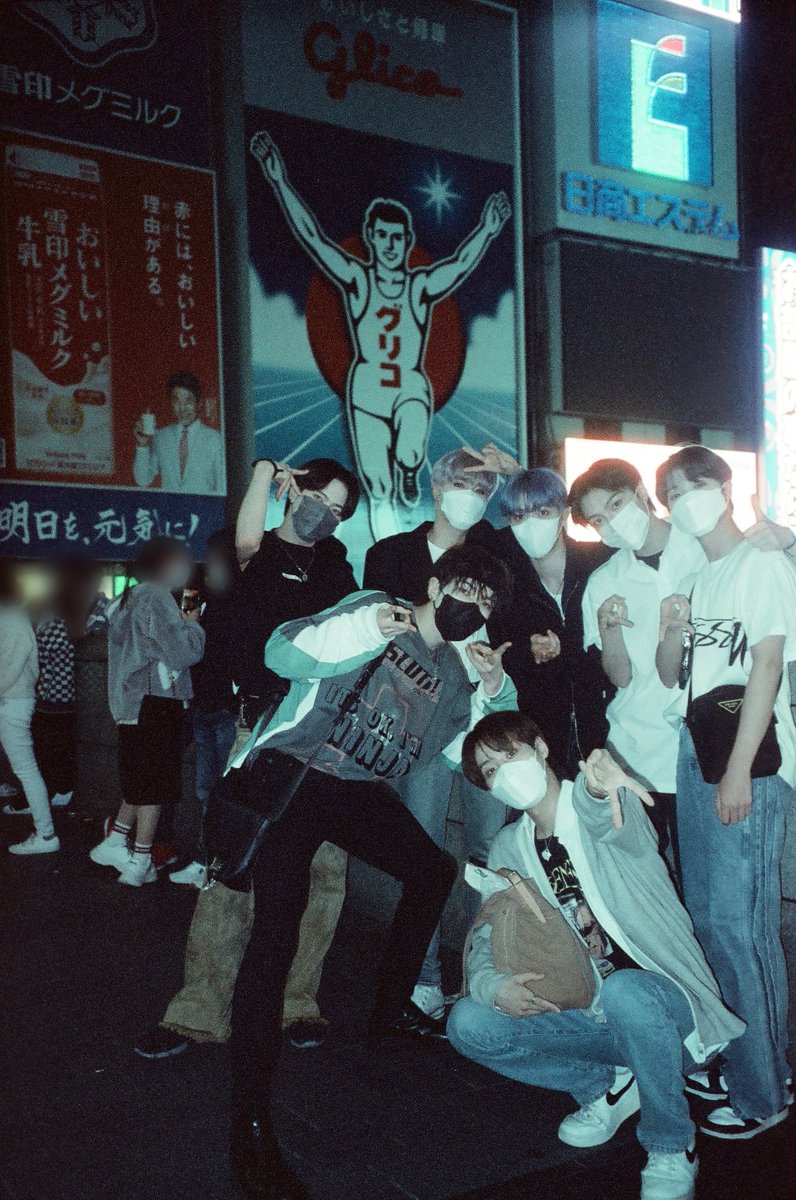 members_MIRAE's tweet photo. [#도현] 
3주년이다아ㅏㅏ🩷
                            -미래소년 도현- https://t.co/LbXN63MbRs