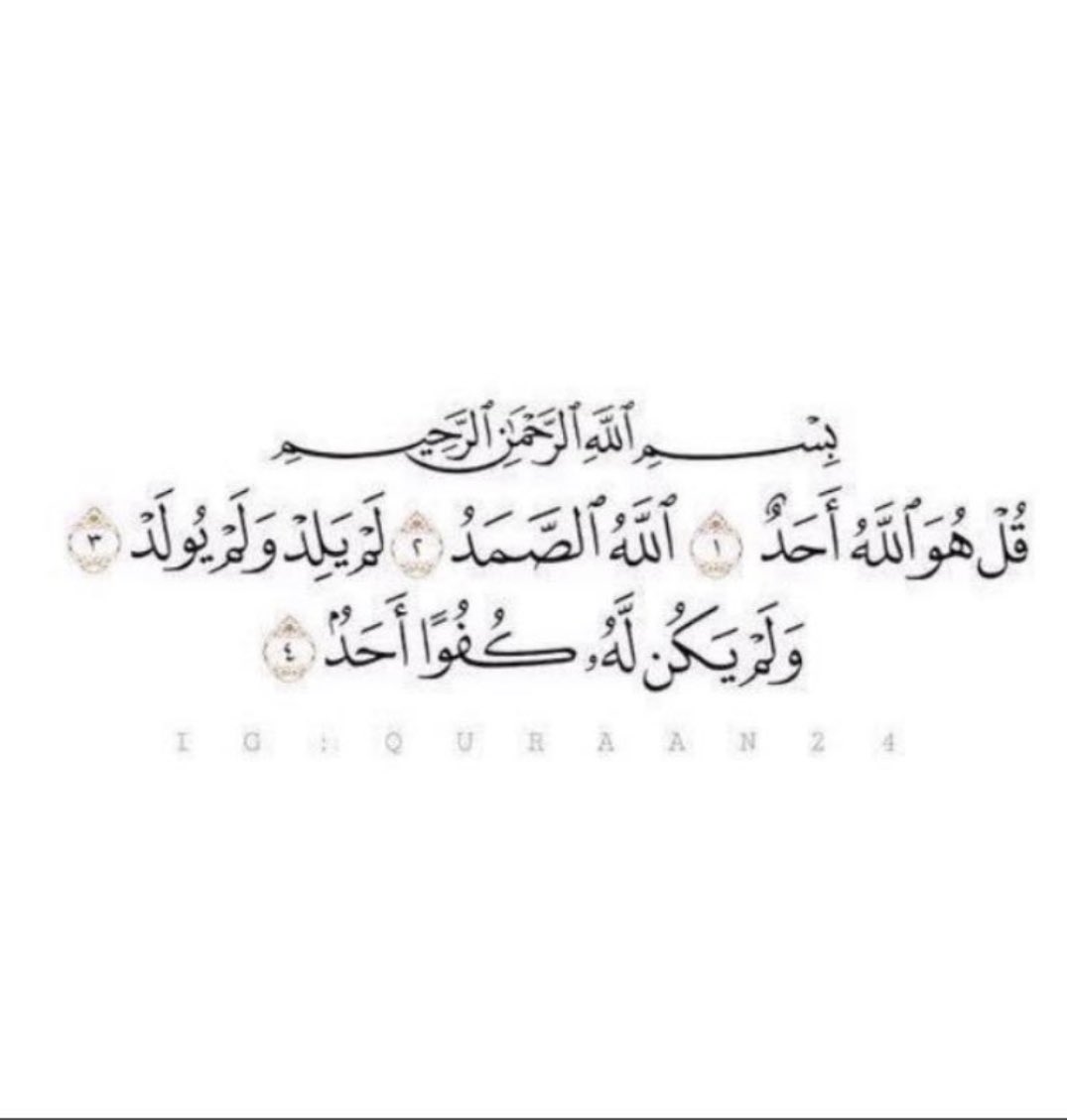 rro_44's tweet photo. لعلها تنير قبَر ابوي 🤍. https://t.co/Gzj025ct5J