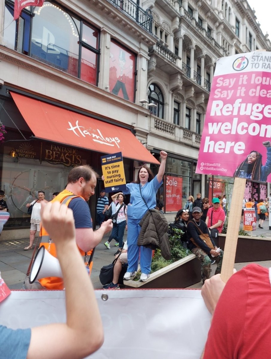 Happy #socialistsunday I'm Siobhan

I've been a Nurse working in our NHS for around a decade and activist for the past 4.

As a socialist I believe healthcare is a human right and will fight to protect our NHS for the generations to come.

Are you with me? Give me a follow