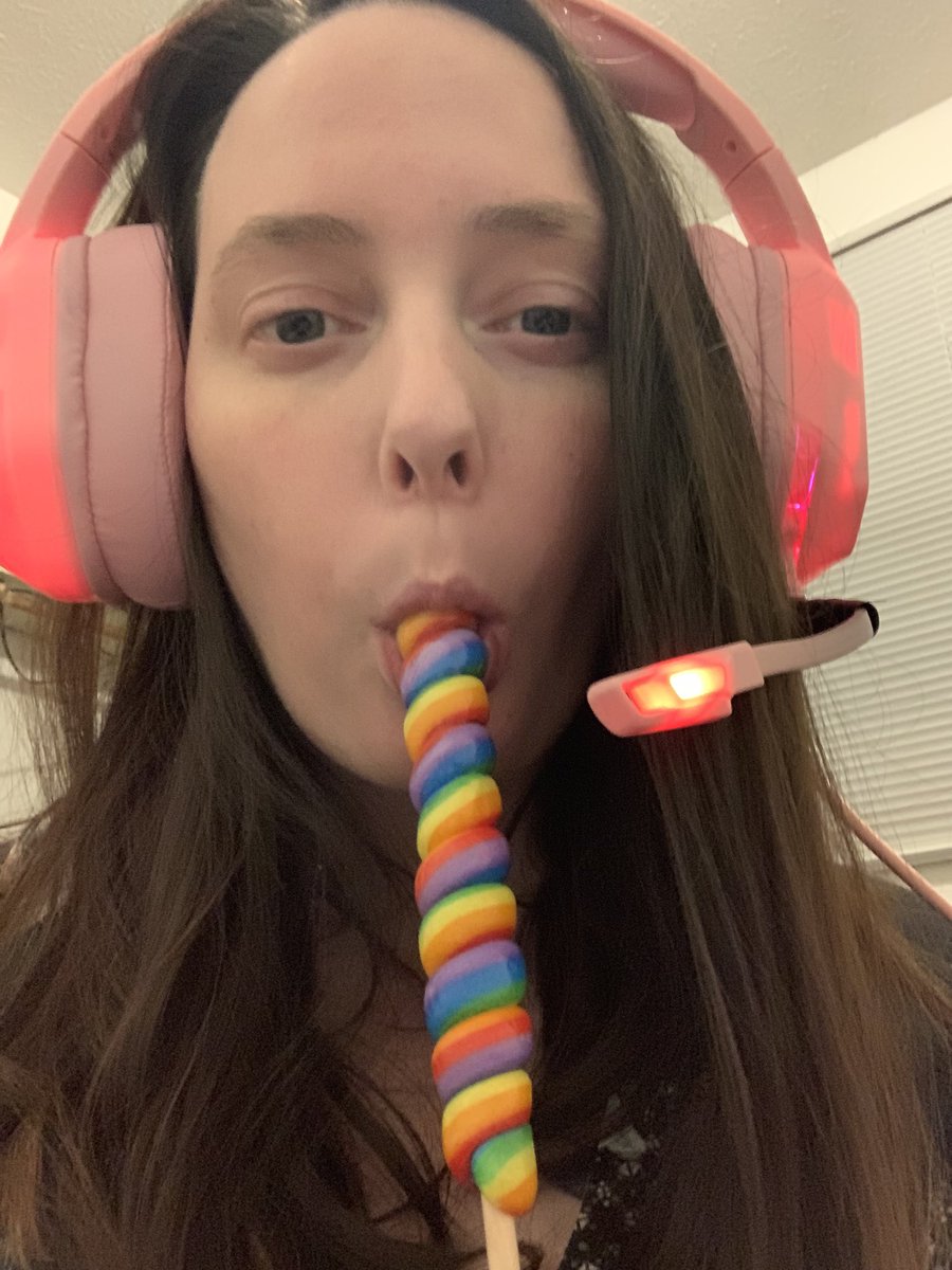 TopQueen202027's tweet photo. https://t.co/VWHOHcOmCZ