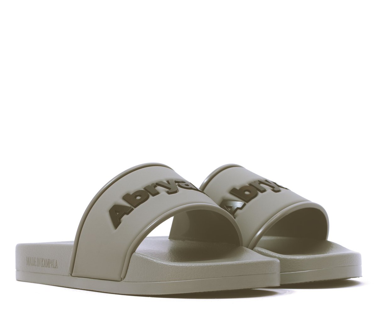 AbryanzOfficial's tweet photo. The #AbSlides now available both instores at @abryanzcollection Gardencity shopping mall the basement at 220,000ugx and online you get a 20% discount off https://t.co/4oyzIxY2ye link in bio. 

Both local and worldwide shipping with @DHLAfrica available. 

Shop now. 

#ShopAbryanz #AbryanzCollection #AbSlides #Abryanz #LoveAbryanz #Shopping #Online #menstyle