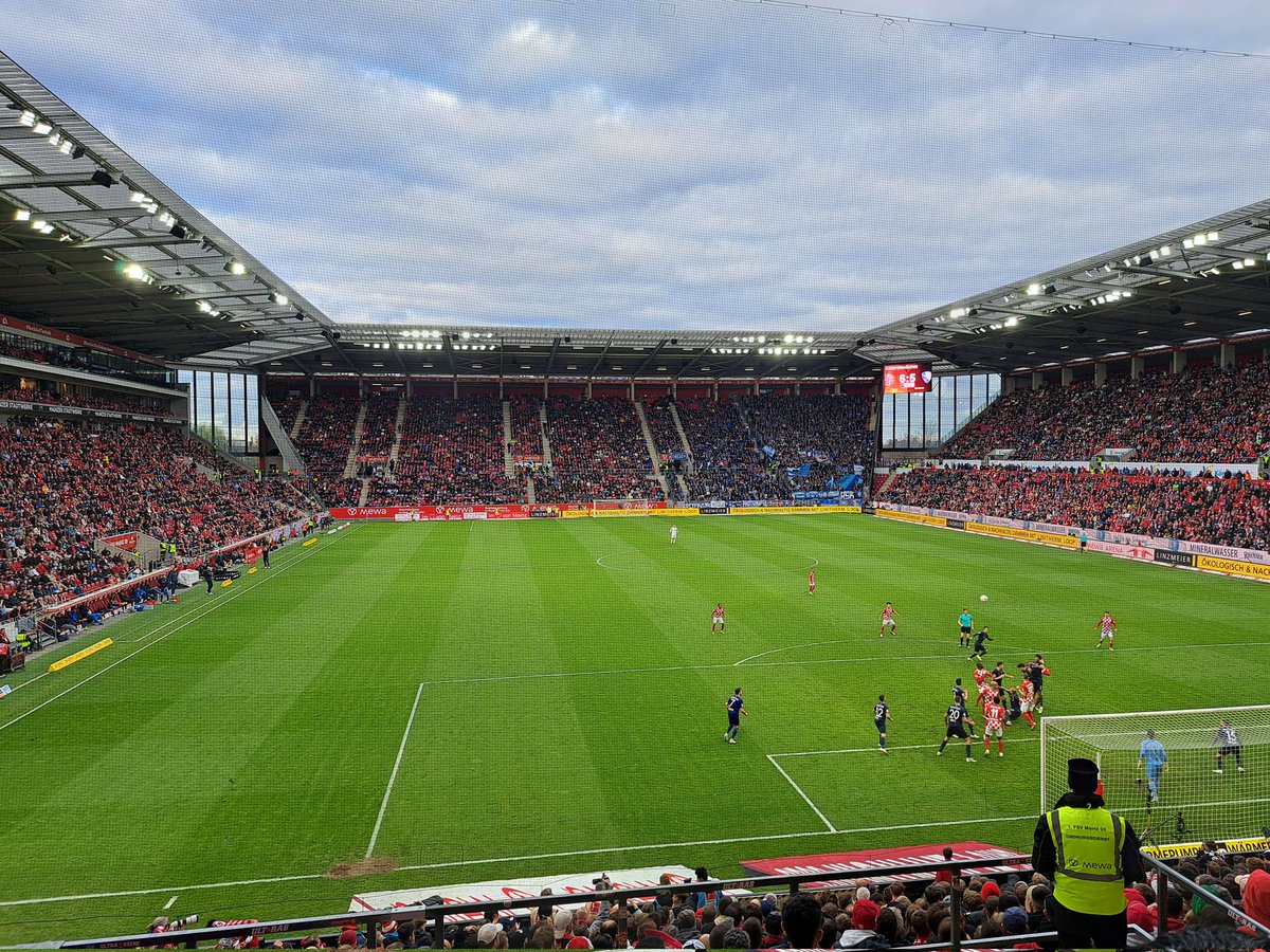 stephan240's tweet photo. 16.03.2024 ⚽️🏟🇩🇪
FSV Mainz - VFL Bochum
MEWA Arena
Bundesliga
2-0
#M05BOC #Mainz05 #Bundesliga #groundhopping https://t.co/fHeYLzh8jc