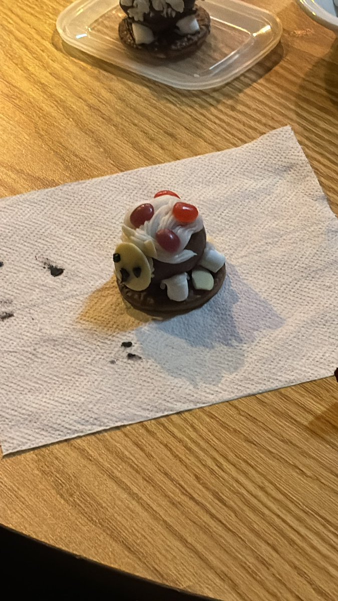 10th Lee South Guides & Rangers tweet media