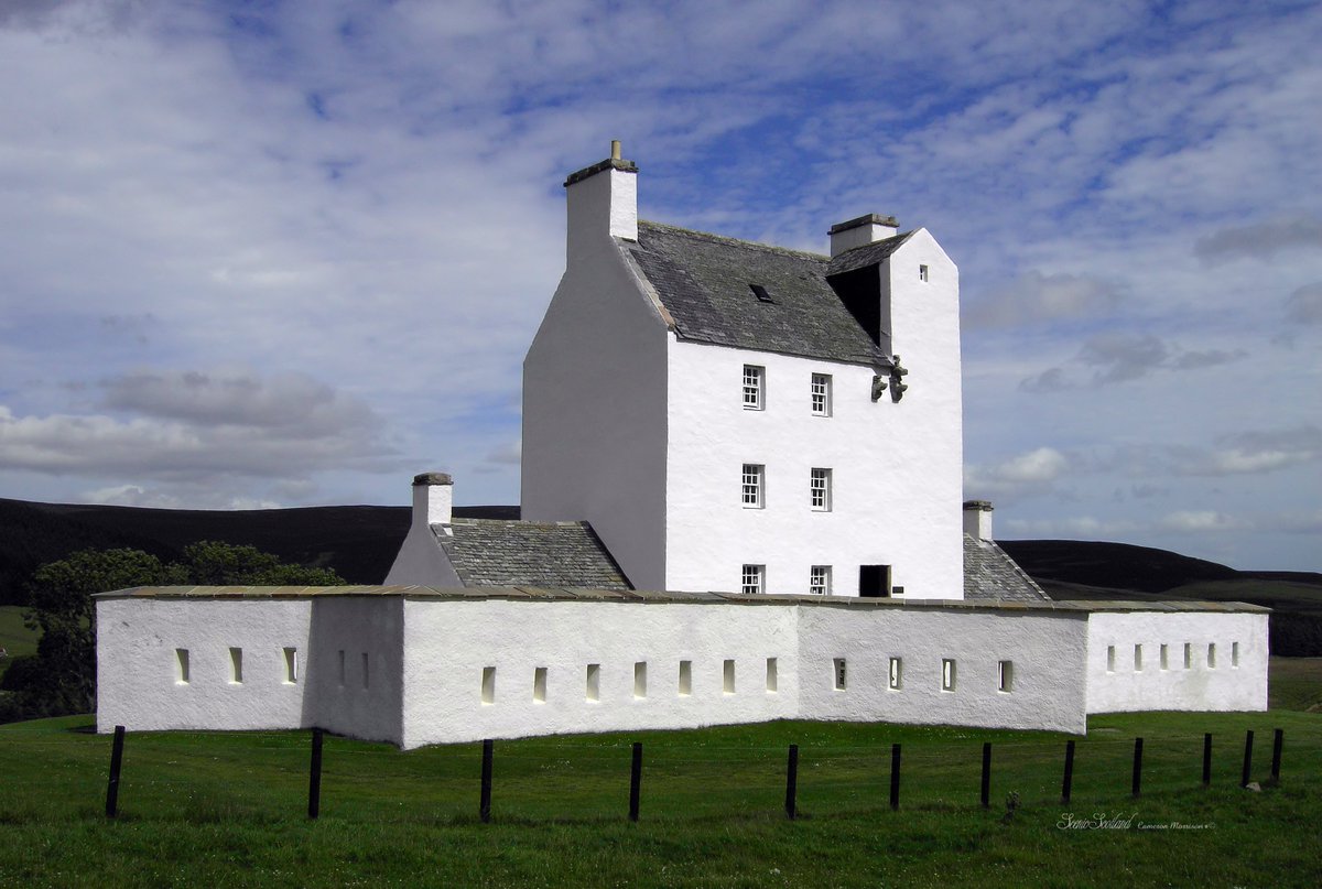 CJMorrison65's tweet photo. https://t.co/BThIQ2T50j
Corgarff Castle, Aberdeenshire.

#scotland #historicscotland #historicalscotland #visitscotland #lovescotland #beautifulscotland #castles #castle #strathdon #aberdeenshire https://t.co/gvkIpQqRxT