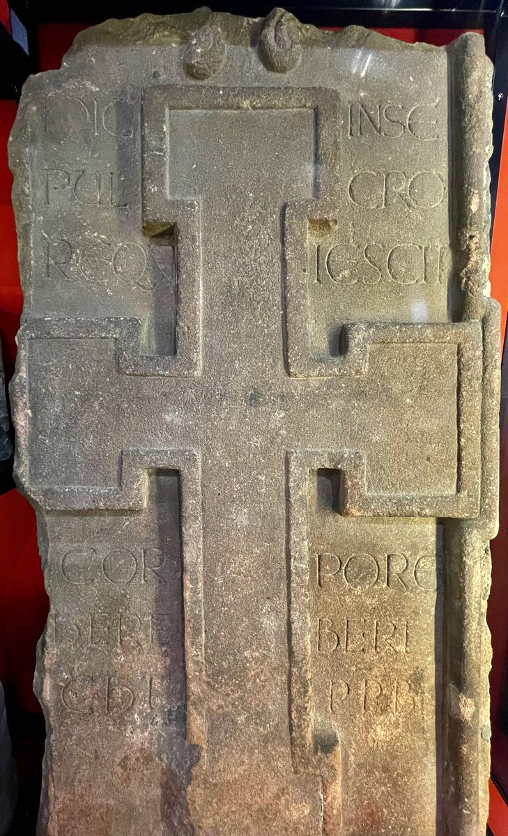 An Anglo-Saxon grave slab from St. Peter’s Church at Monkwearmouth in Sunderland commemorating Herebericht (priest). The church was founded in 674-5 by Benedict Biscop as part of the double monastery of Wearmouth-Jarrow; also home to the Venerable Bede.#SaxonSunday 📸 My own.