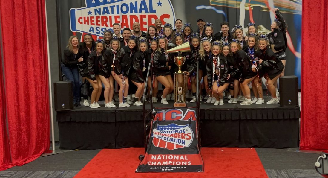 CA SwooshCats tweet media