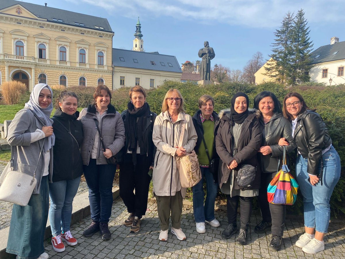 Osmangazi_MEM's tweet photo. SPRITUALIST, "Tarım Lisesi Öğrencilerinde Eğitim Uygulamaları" Erasmus+ projemizin 3. Toplantısı Slovakya’nın Inštitút znalostného pôdohospodárstva a inovácií/Tarımsal Bilgi ve Yenilik Enstitüsü ev sahipliğininde gerçekleşti.

@tcmeb @ulusalajans @Ali_Partal @MetinSEZER_16 https://t.co/7iBQ0E1ZmH