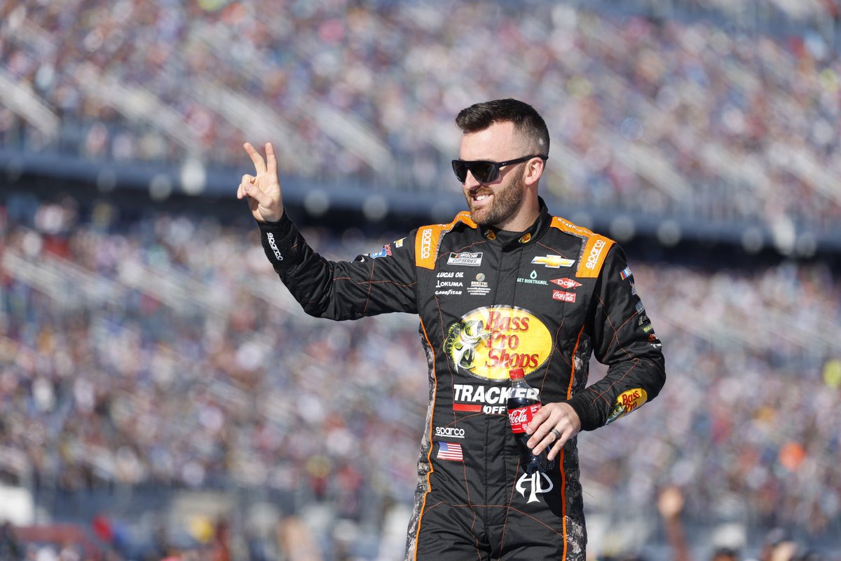 austindillon3 tweet picture