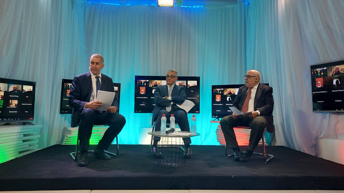 Italy in Spain tweet media