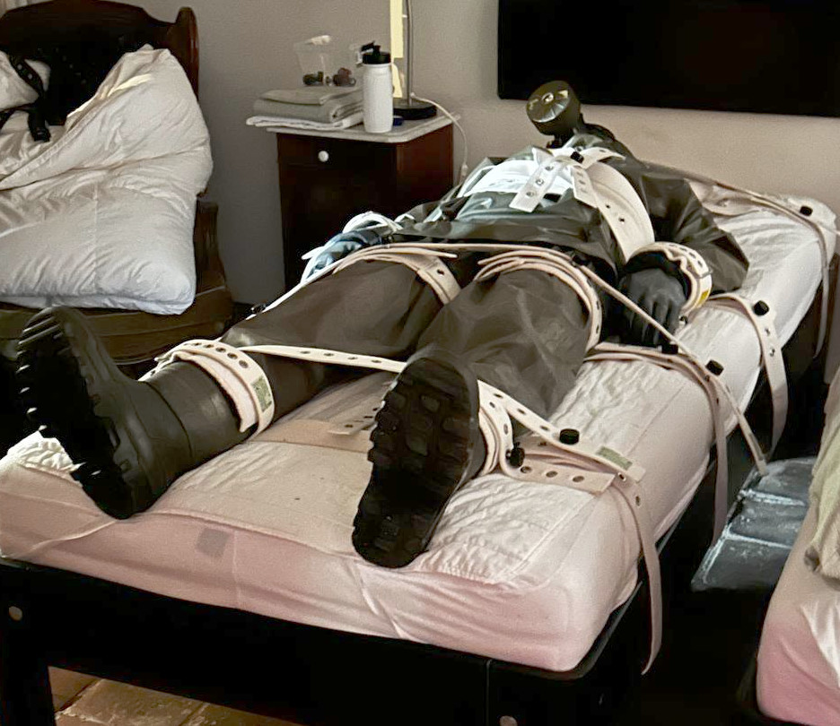 rubberboots628's tweet photo. Had a really good time last weekend, including two hours in Segufix in my Zodiac. Super happy that geardragon@FetLife was kind enough to let me try this 🥰 https://t.co/NR3Qc5AI6Q