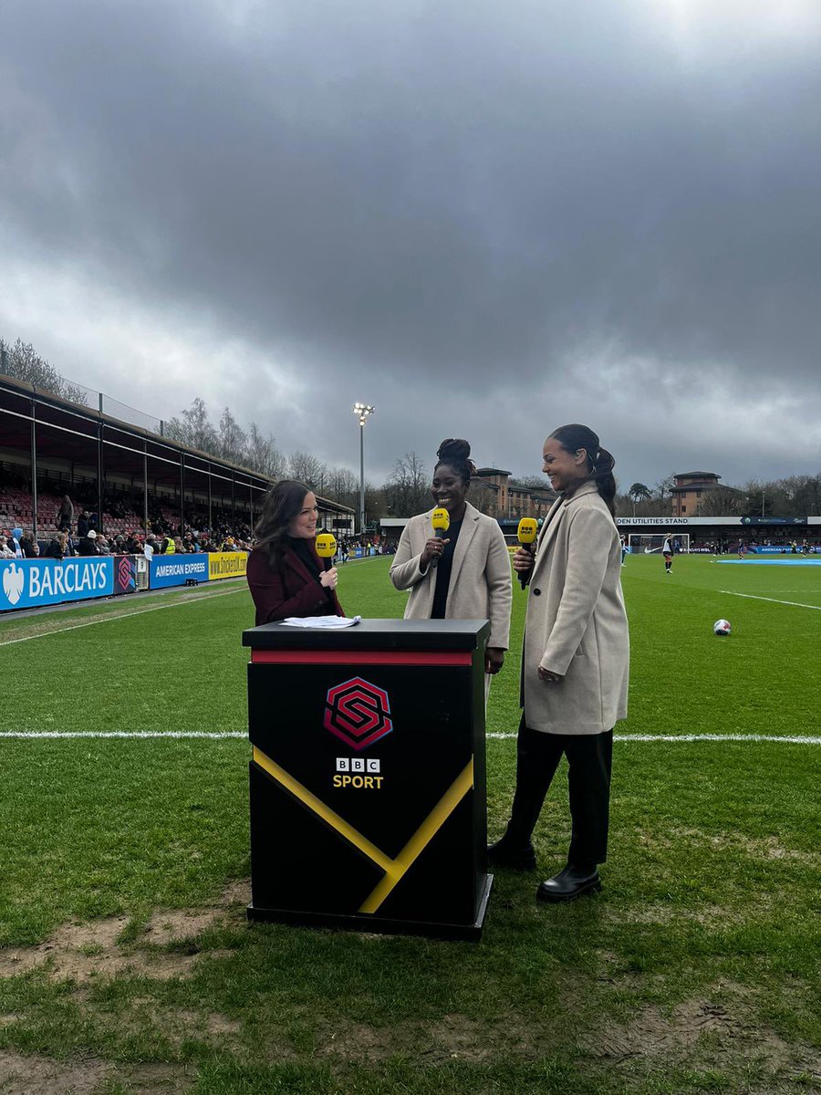 We’re live now on @BBCTwo, bringing you Brighton v Manchester City in the #WSL With @SarahMulkerrins, @NicenNeetz and @fernwhelan5 #MakeItHappen #WomenInSport