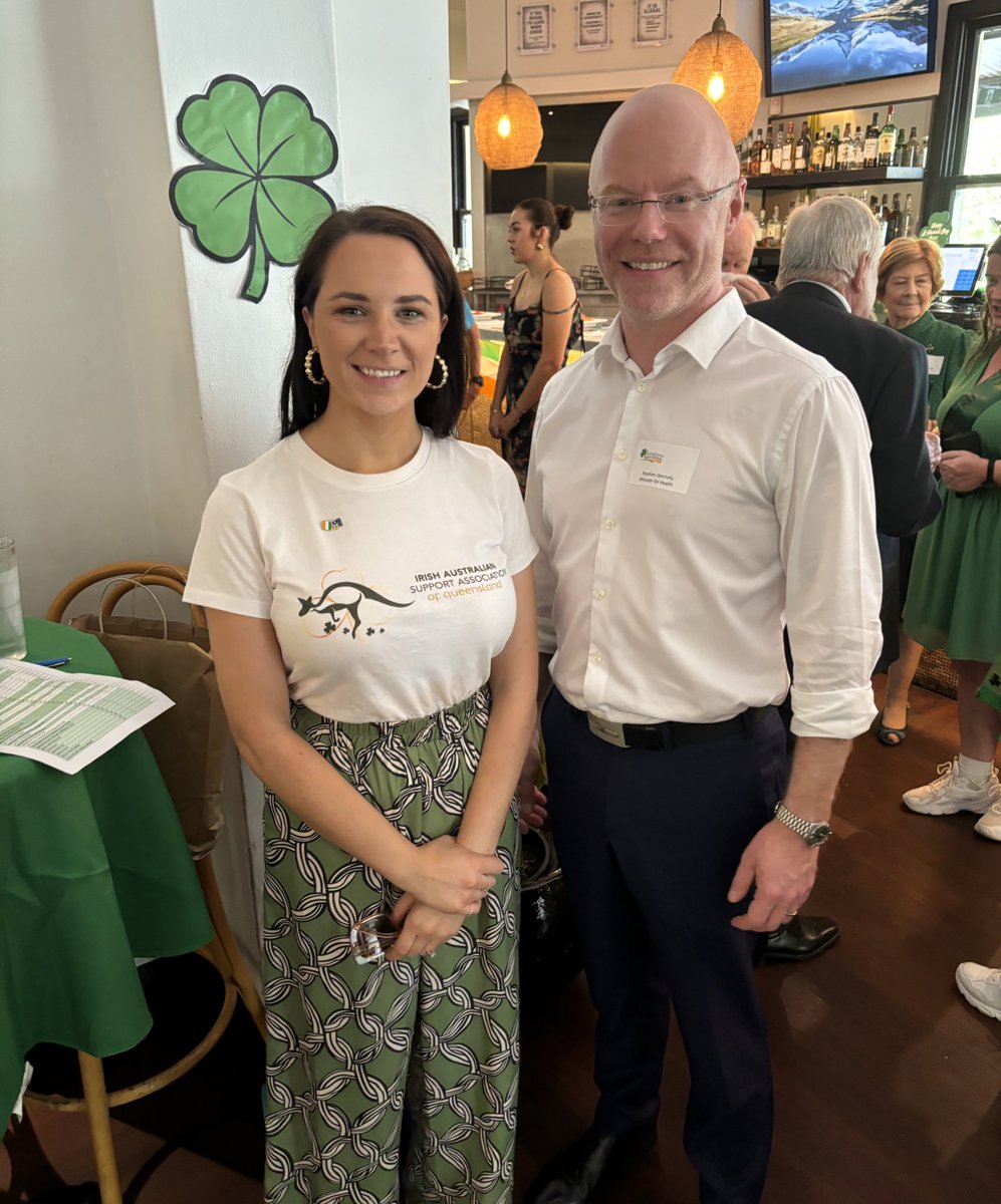 Our President Nicola was delighted to meet Minister for Health <a href="/DonnellyStephen/">Stephen Donnelly</a> at the Brisbane #StPatrickDay Parade yesterday. It was fantastic to demonstrate the true spirit of the Irish diaspora in Brisbane - a bright, strong, modern community ☘️

#LáFhéilePádraig #SPD2024