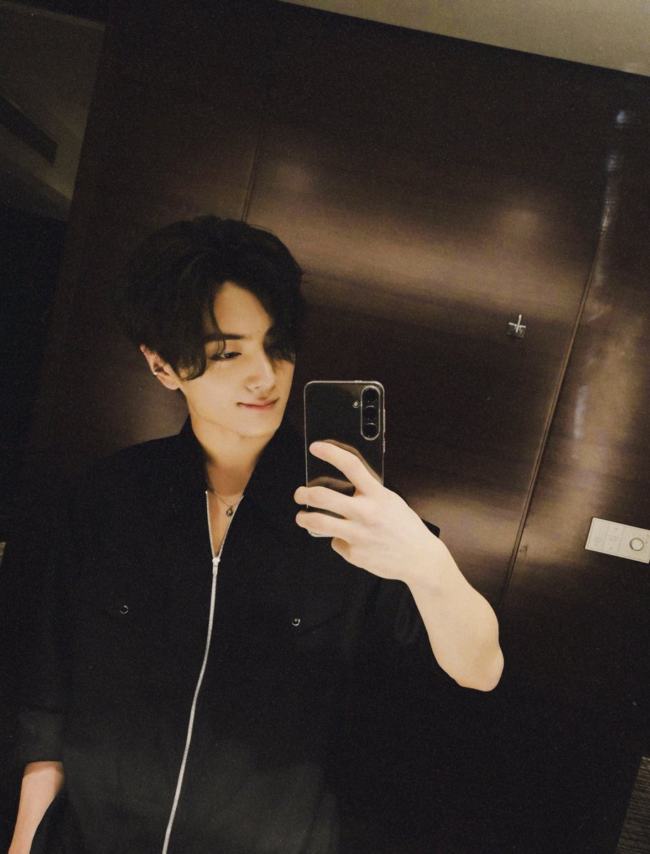 jongseongsfilm's tweet photo. this #parkjongseong in 🎞️ https://t.co/Eb6rA7SUrf