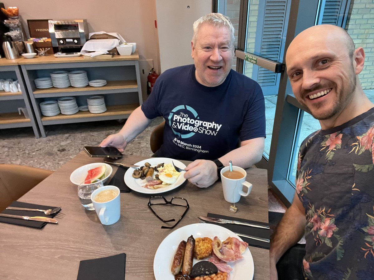 If you see Dave and Peter at breakfast…run!!! 😂 On my way over to the NEC for my session today on “How to Print Like a Pro at 1:45 pm, then a book signing at Rocky Nook stand K202 right after. Hope I see you there! 🇬🇧