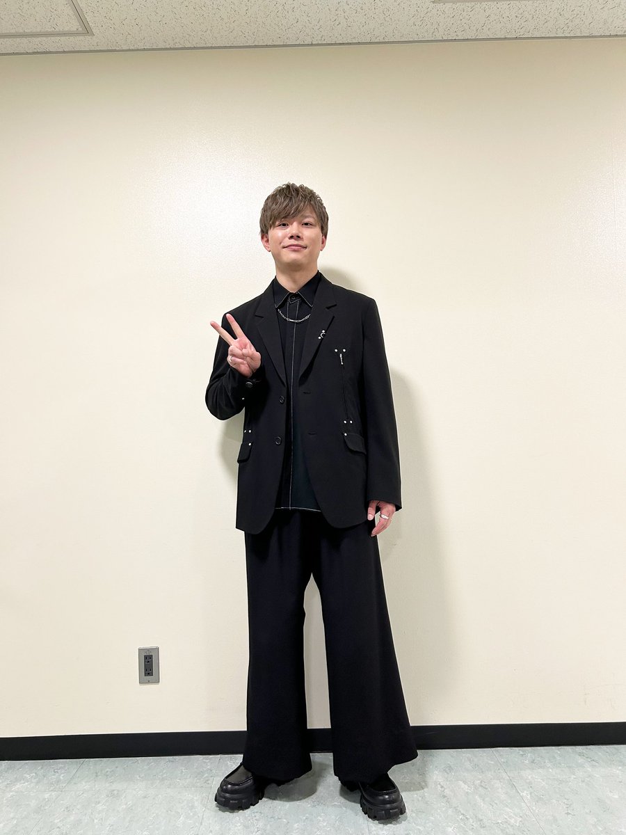 kkuchieiji's tweet photo. 超体験NHKフェス「烏は主を選ばない」スペシャルトークショー無事終了しました。
ご来場の皆様、ありがとうございました！楽しかったー☺️
作品への愛の詰まった時間で、そこにいるだけで幸せでした。4/6からの放送が待ちきれない！よろしくお願いします！！！
#烏は主を選ばない #yatagarasu https://t.co/dd3jGV4qip