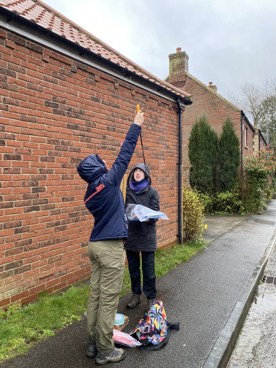 BGS_Geography's tweet image. Final morning of #fieldwork @CranedaleCentre involved looking at the local #microclimate learning about new measuring techniques and justifying them - plenty of ideas for #NEA #IA #BGSYear12 #BGSGeography