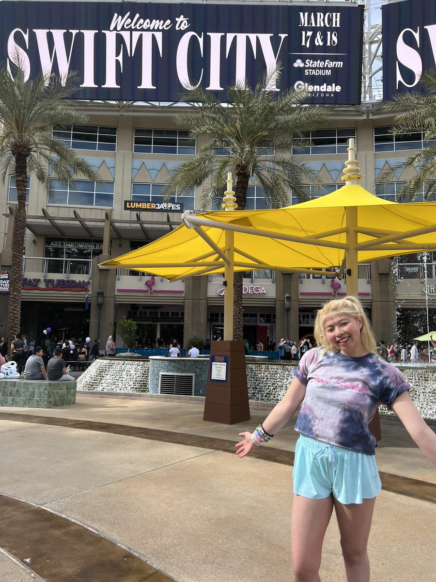 may_bombria's tweet photo. HAPPY ONE YEAR OF THE ERAS TOUR!!! 💚💛💜❤️🩵🖤🩷🩶🧡💙
Glendale, ERAzona. Thank You for all the Eras of Your Music that I have grown up with. I love you Taylor🥹🫶💜 @taylorswift @taylornation13 #tstheerastour #taylorswift #oneyearoftstheerastour #taylurking https://t.co/BRu4rlMq39