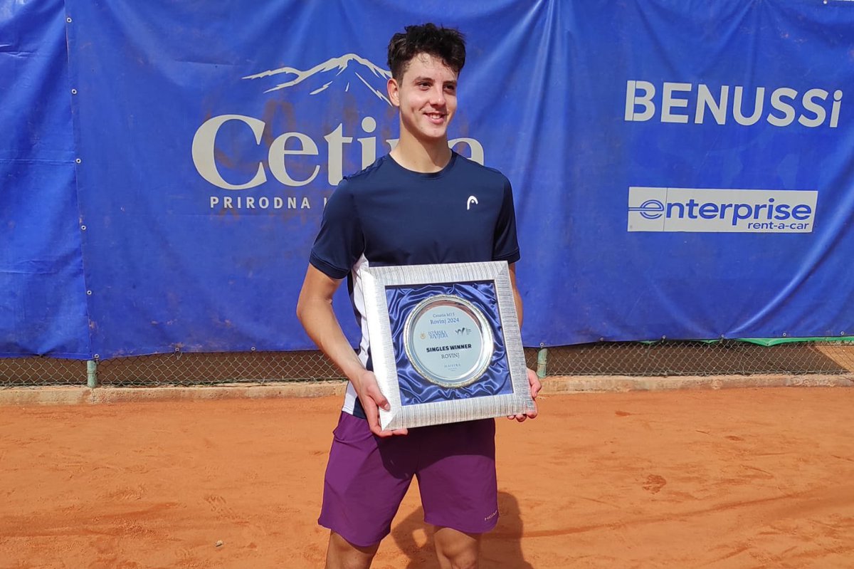 hts_sluzbeni's tweet image. Matej Dodig pobjednik je drugog turnira ovogodišnje Istarske rivijere, u Rovinju. 🏆👏

Više na linku: bit.ly/3Poz38T

#Dodig #IstarskaRivijera #ITFWorldTennisTour #Rovinj #HEP #CroatiaFullOfLife #JANAF