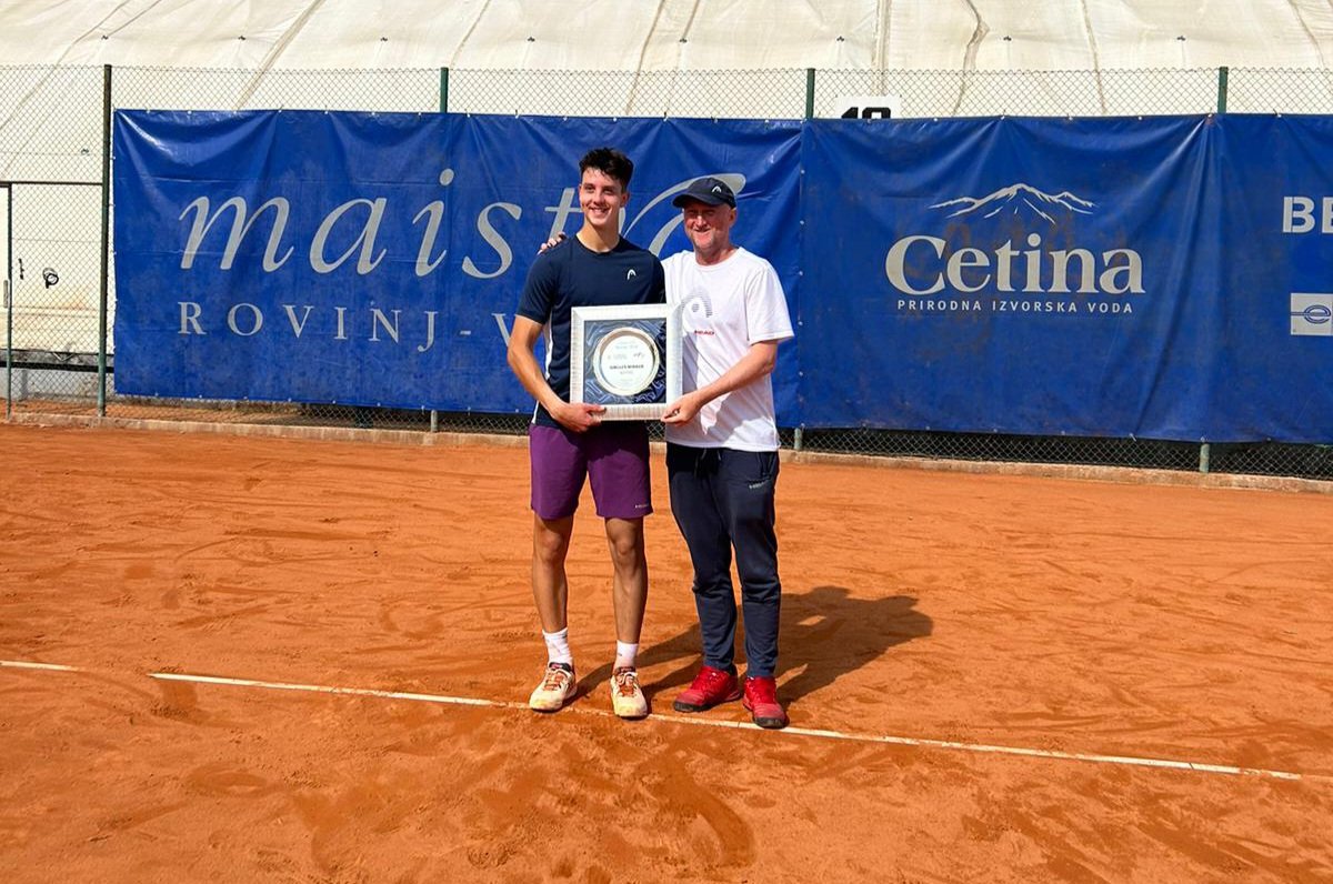 hts_sluzbeni's tweet image. Matej Dodig pobjednik je drugog turnira ovogodišnje Istarske rivijere, u Rovinju. 🏆👏

Više na linku: bit.ly/3Poz38T

#Dodig #IstarskaRivijera #ITFWorldTennisTour #Rovinj #HEP #CroatiaFullOfLife #JANAF