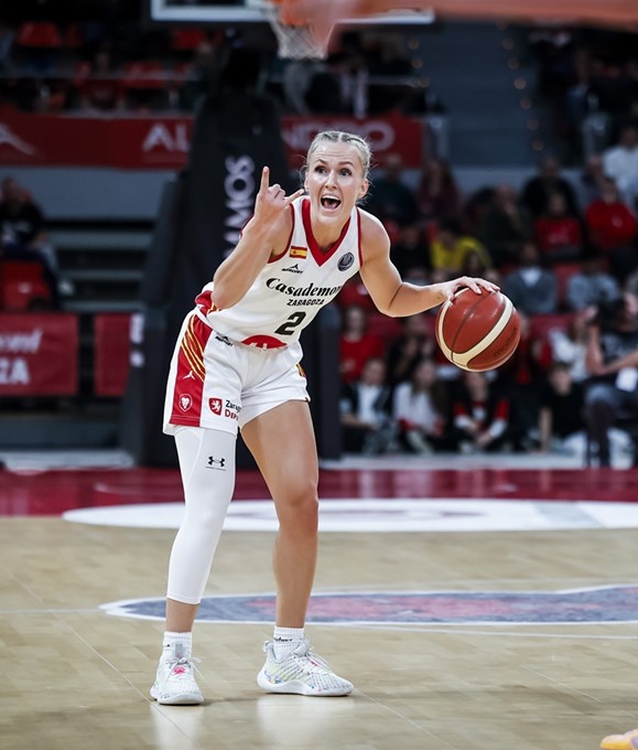 Maanuf96's tweet photo. ⚡️ PETRA HOLEŠÍNSKÁ ⚡️

▪️ 15 puntos
   ▫️ 4/6 en TC
   ▫️ 4/5 en T3
▪️ 2 rebotes
▪️ 1 asistencia
▪️ 1 robo
▪️ 15 de valoración https://t.co/eIwsVKAwhG